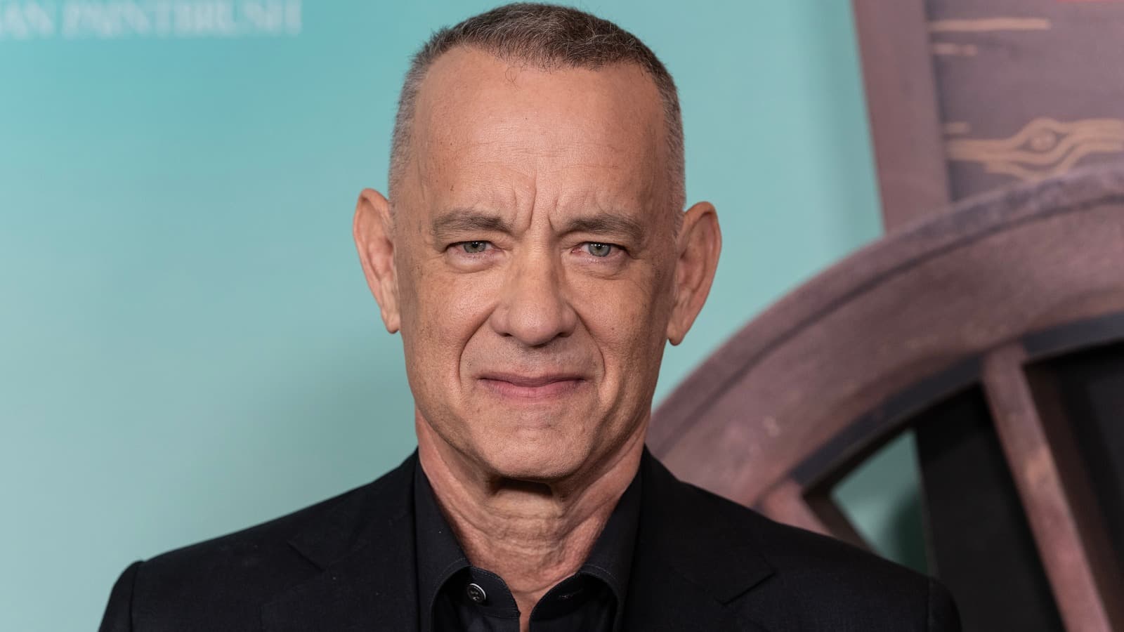 The unique 2-ingredient sparkling cocktail that Tom Hanks invented on a whim – Tasting table